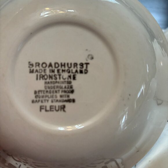 Kathie Winkle Broadhurst Ironstone set of 4 bowls - Picture 4 of 4